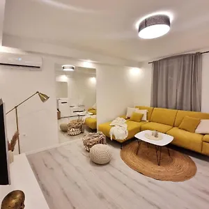 Un Ami Apartament Pula